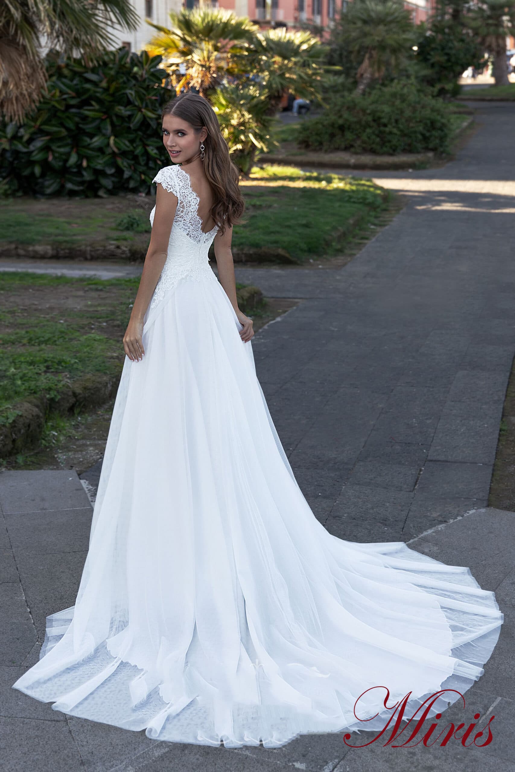 586860_1-scaled