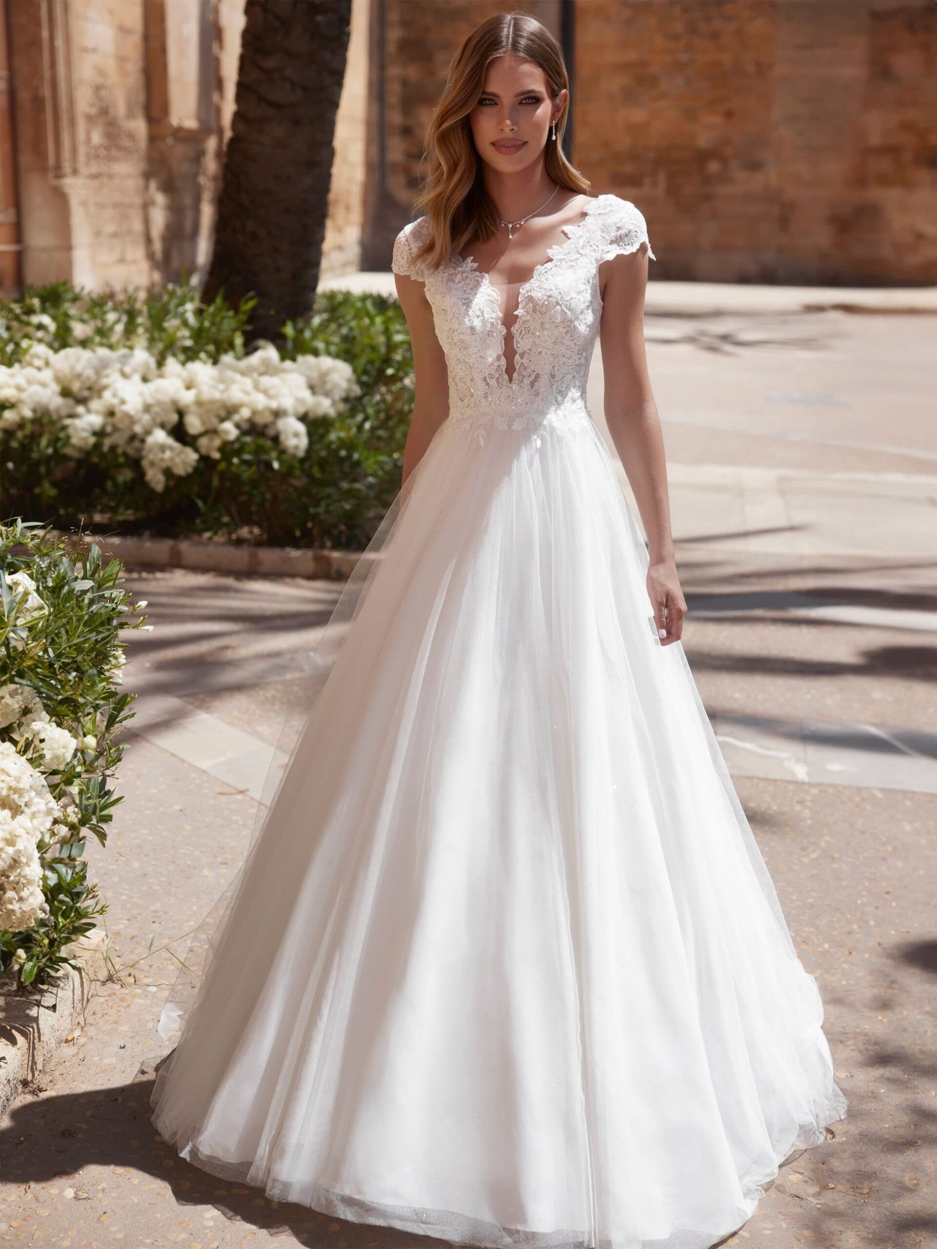 bianco-evento-bridal-dress-uriel-_1_-scaled